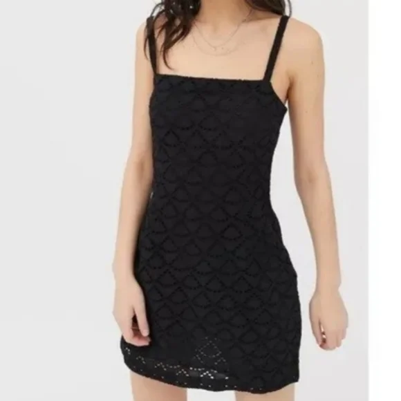 Urban Outfitters Wilma Eyelet Embroidered Mini Dress Size M. Bin i